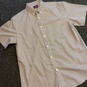 Men’s UNTUCKit, Short sleeve Button-down.